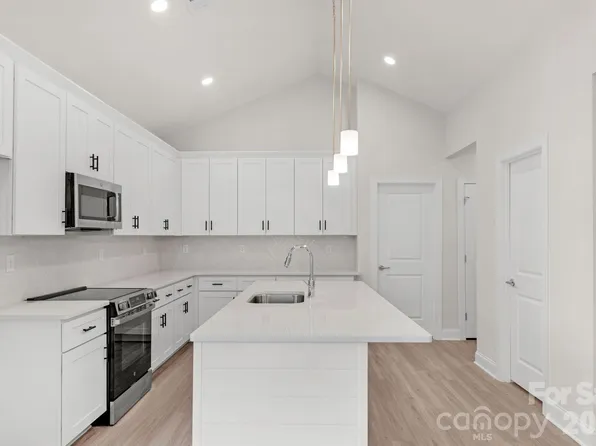 1107 Burke St, Monroe, NC 28110