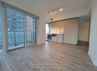 77 Shuter St #1810, Toronto, ON M5B 0B8