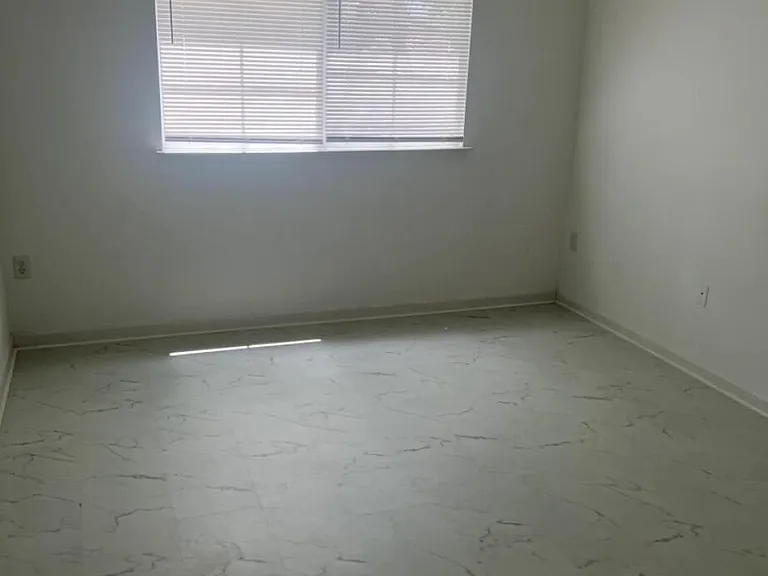 9905 Baywinds Dr #2202 — Photo 16