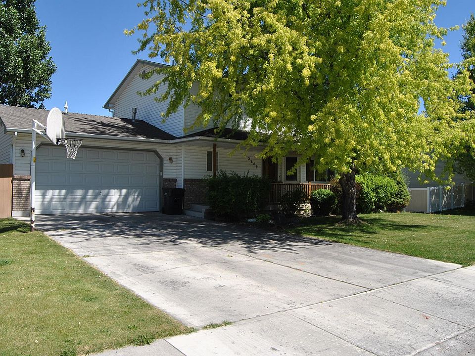 1st image of 2249 Hoopes Ave