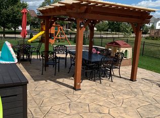 1103 Swan Dr, Elburn, IL 60119