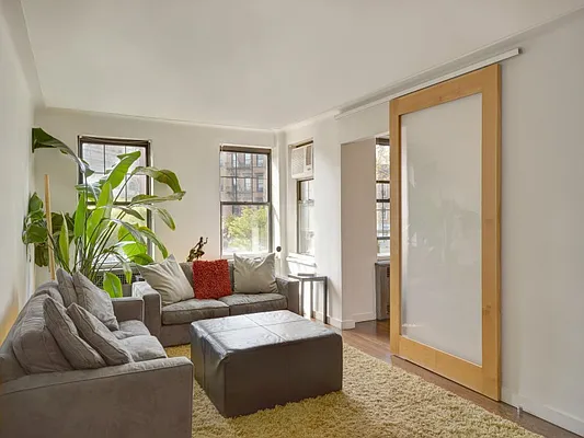 Sold by Sotheby's International Realty | media 10