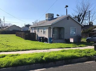 209 E Myrtle St, Hanford, CA 93230