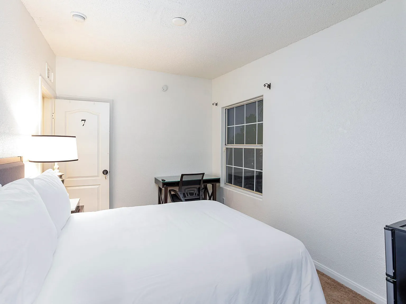 4 bed, 2.5 bath, 1803 sqft, $633 — Photo 3