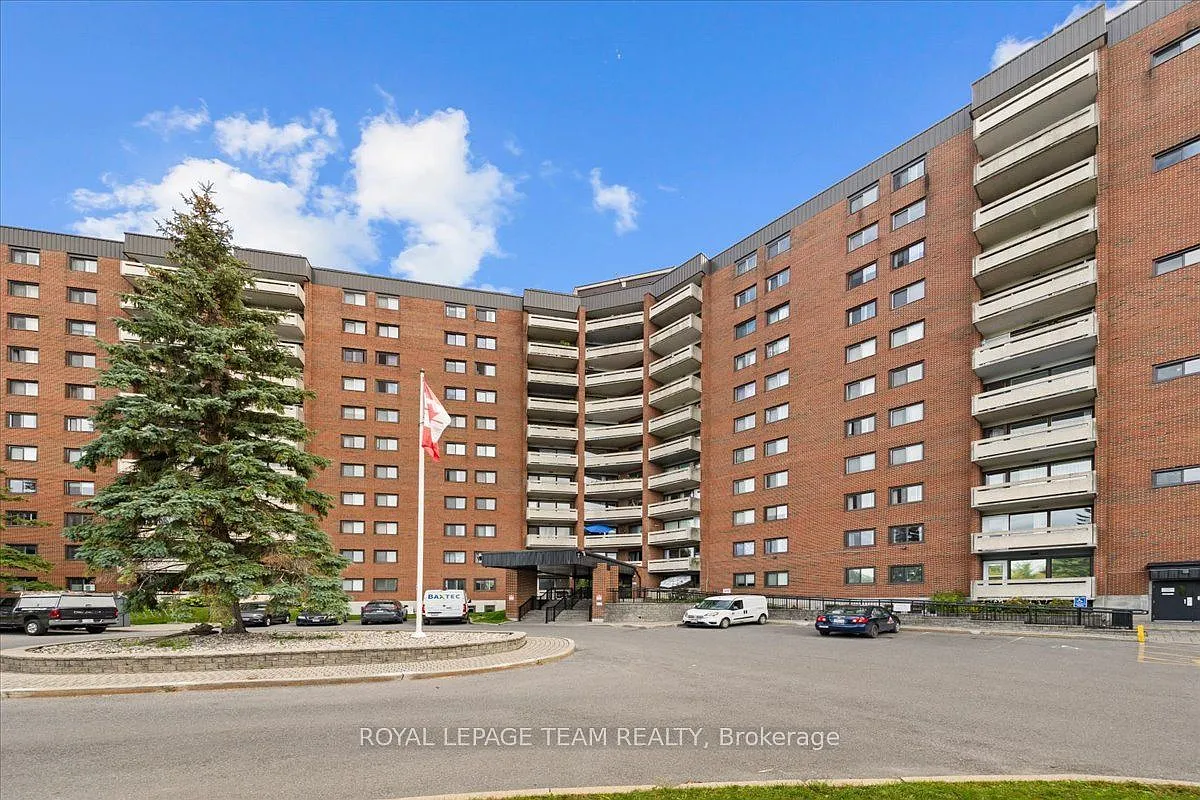 2 bed, $2,200 — Photo 1