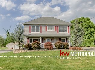 29 Troy Rd, East Hanover, NJ 07936