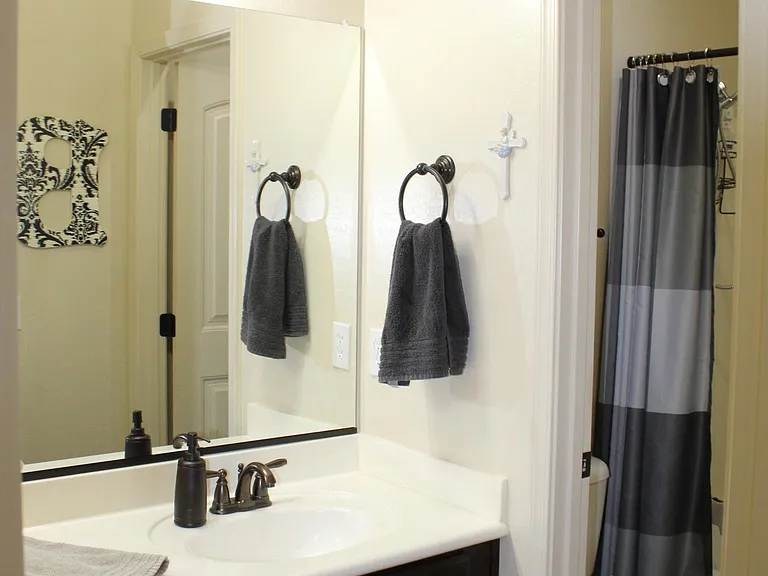 3457 S Swan Dr — Photo 15