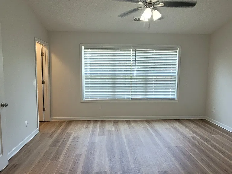 625 Chase Ln — Photo 21