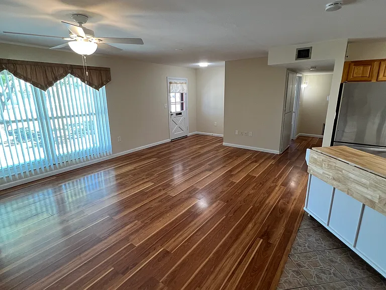 704 Torrey Pines Ave — Photo 2