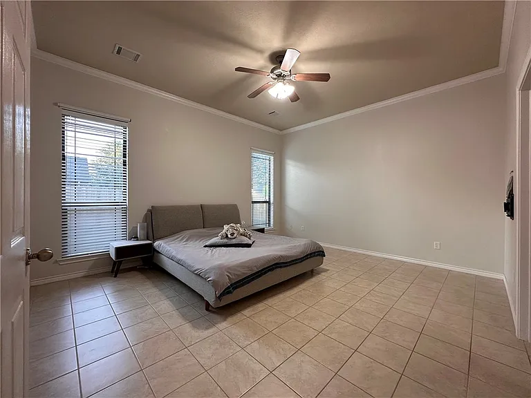 913 Delrey Dr — Photo 19