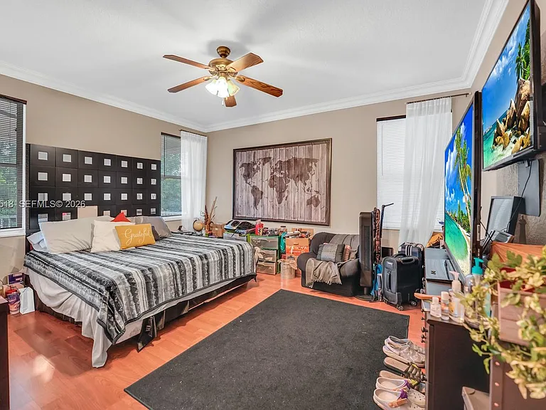 19500 SW 39th Ct — Photo 20