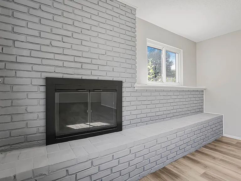 552 Allview Ct — Photo 30
