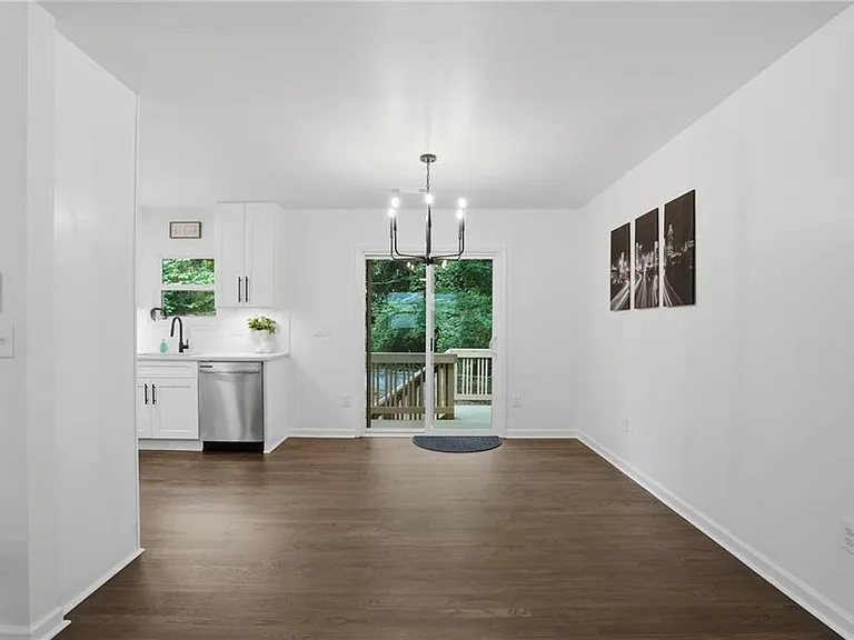 3270 Belfort Rd SE — Photo 11