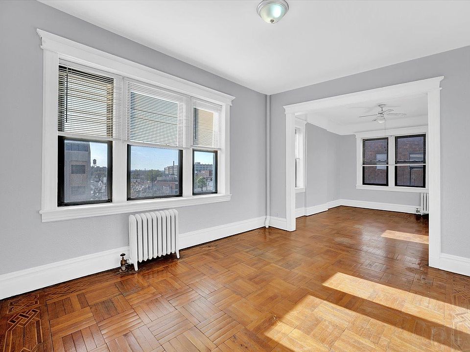 1st image of 2988 Kennedy Blvd #3