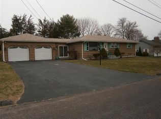 5 Brook View St, Fairhaven, MA 02719