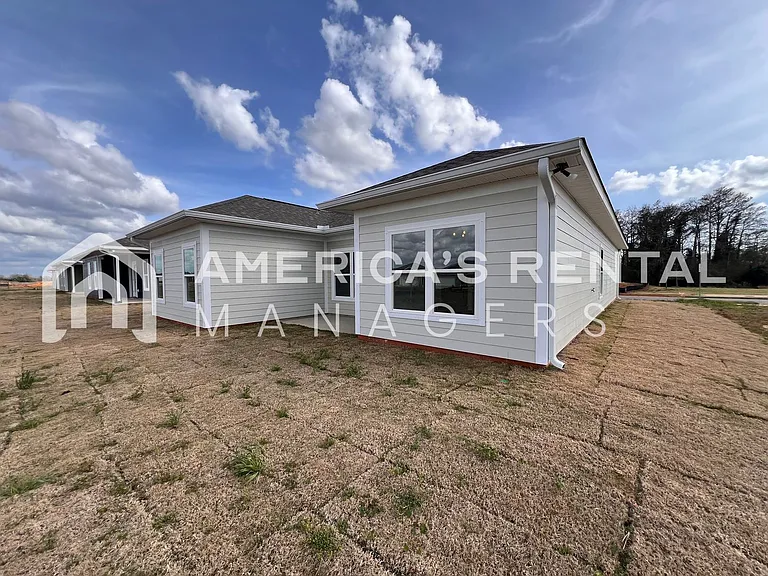 19617 Amberley Rd — Photo 7