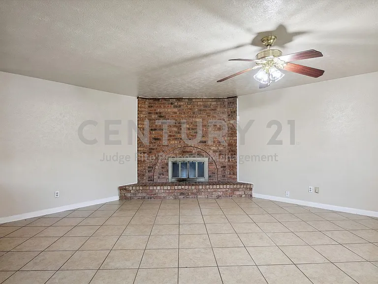 10217 Ironwood Ln — Photo 9