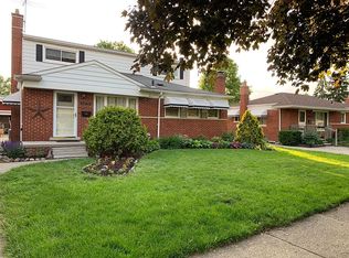 24235 Prairie Ln, Warren, MI 48089