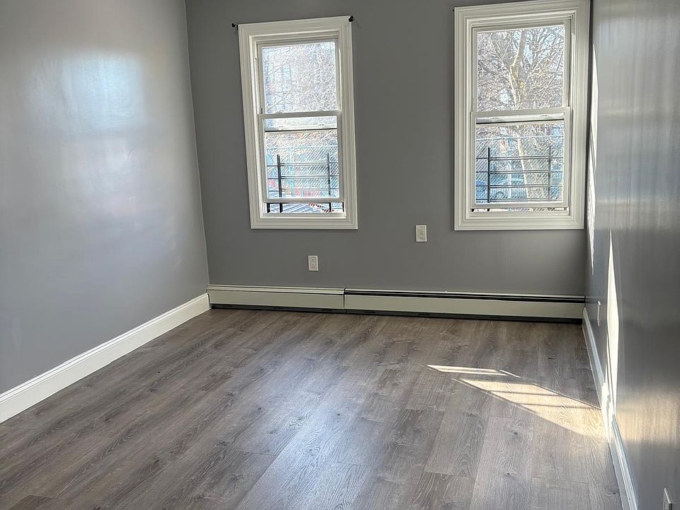 2nd image of 9046 180th St Floor 2