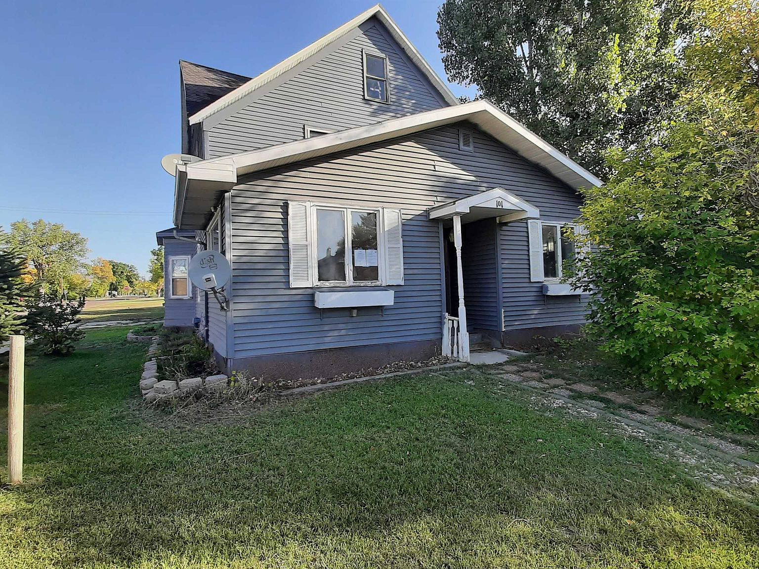 101 Central Ave W, Garrison, ND 58540 MLS 231657 Zillow