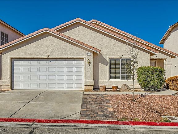 3rd image of 8728 Honey Vine Ave