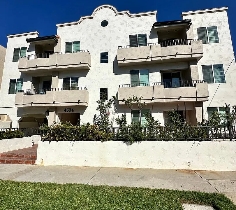 4334 Colbath Ave #103