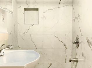 6733 197th St, Fresh Meadows, NY 11365