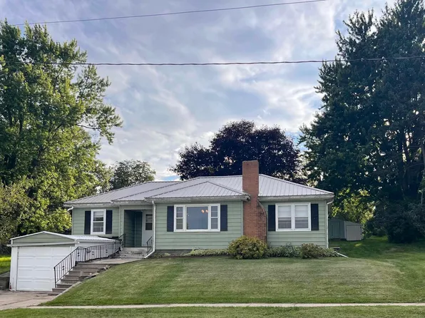 405 N Main St, Monona, IA 52159