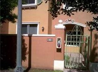 610 SW 106th Ave, Pembroke Pines, FL 33025