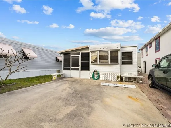 850 Nettles Blvd, Jensen Beach, FL 34957