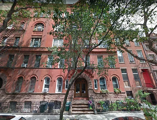 Rented by Nooklyn NYC LLC | media 22