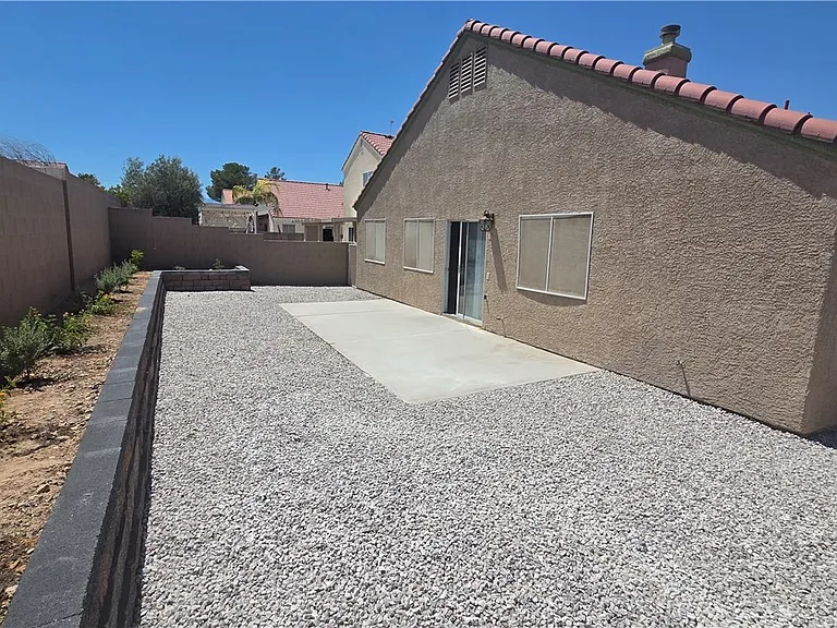 1331 Frost Flower Dr — Photo 34