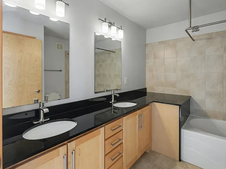 119 4th St #110 — Photo 8