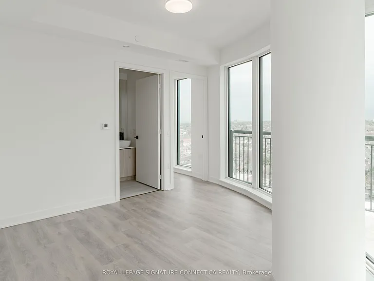 1185 Dupont St #1607 — Photo 16