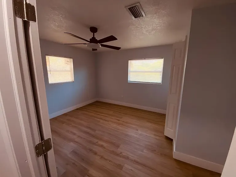 131 W Atwater Ave — Photo 25
