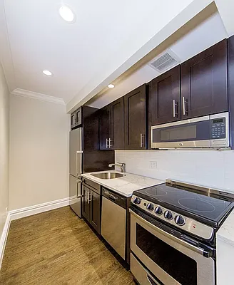 Rented by REAL New York | media 8