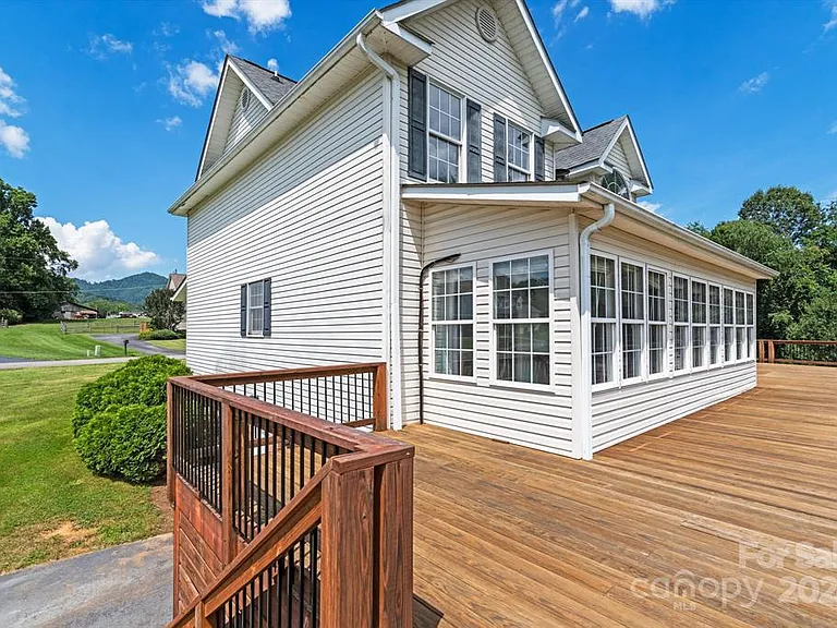 113 Caldonia Dr — Photo 25