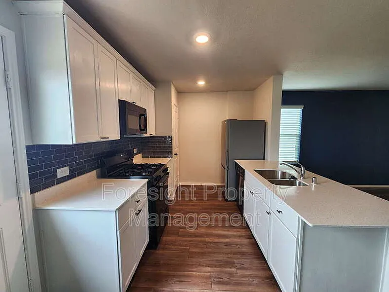 14428 Cloudview Way — Photo 2