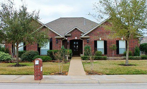 1st image of 805 Plum Hollow Dr