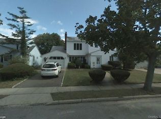 1283 Martin Dr, Wantagh, NY 11793