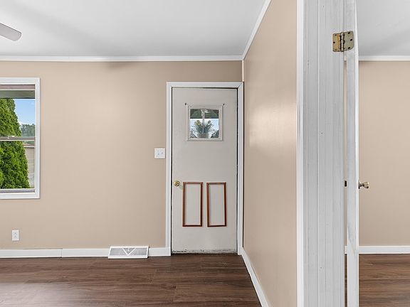 5th image of 230 Francis Avenue