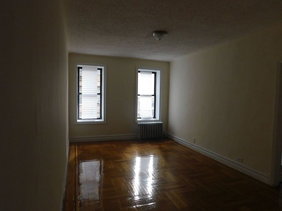 2nd image of 2164 Barnes Ave APT 132
