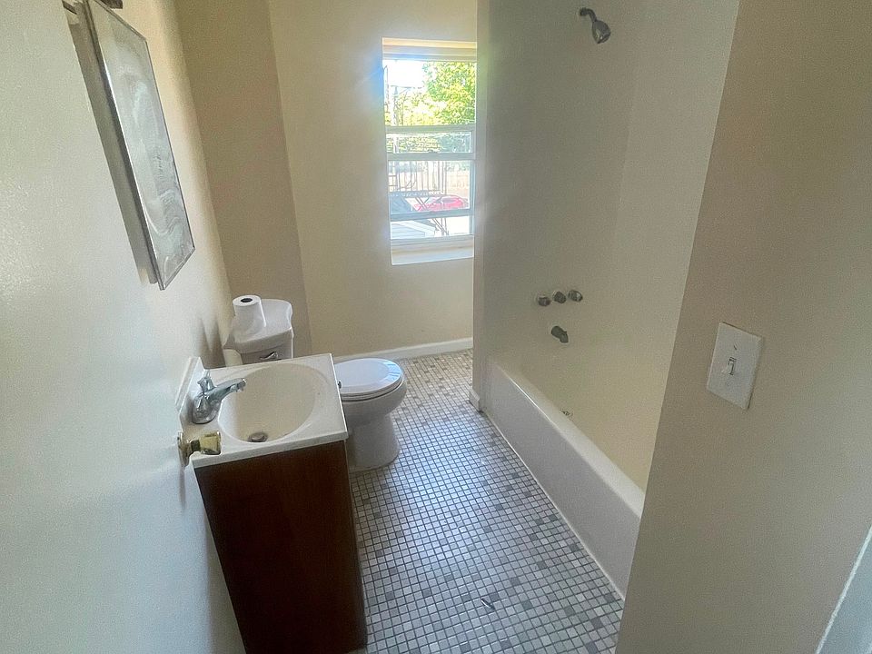 2nd image of 342 Myrtle Ave #2L