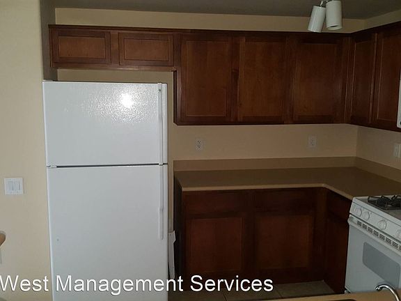 4th image of 6868 Sky Pointe Dr Unit 1138