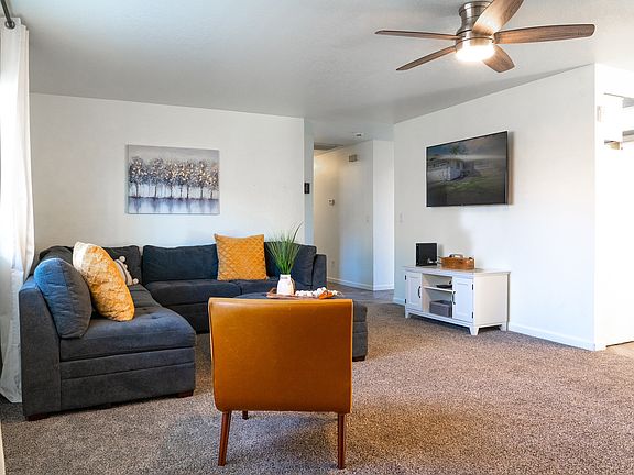 3rd image of 3113 Weldon Ct #1