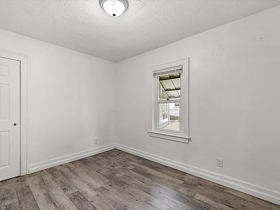 4th image of 21796 Poinciana St #2