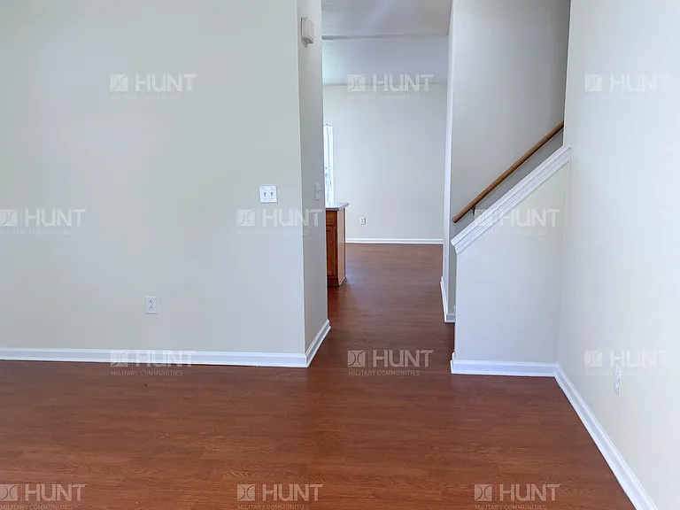 137 Chatham Rd — Photo 2