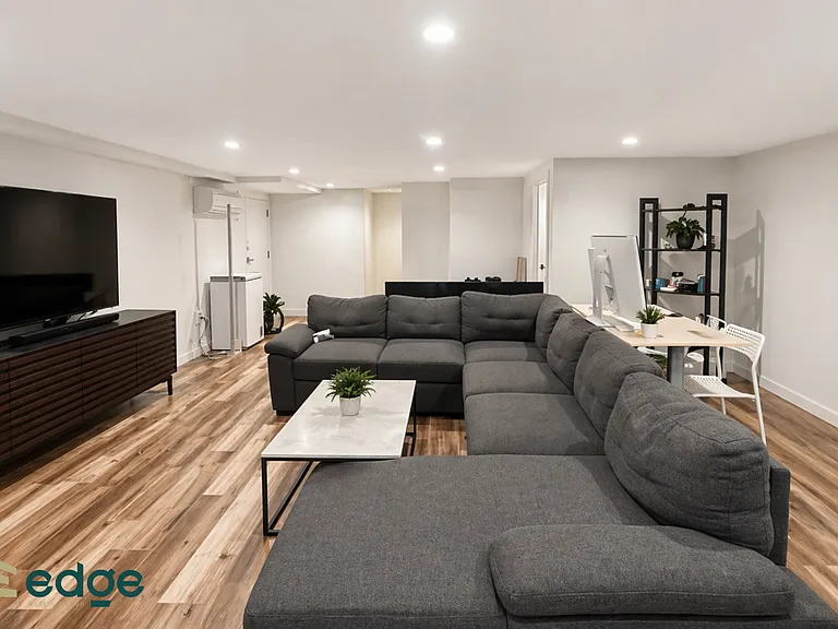 754 Grand St #1L — Photo 4