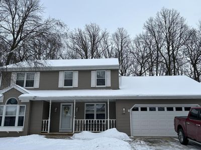 1600 Deerfield Dr, Oshkosh, WI, 54904