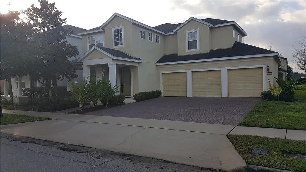 4 bed, 3.5 bath, 2469 sqft, $3,150 — Photo 3